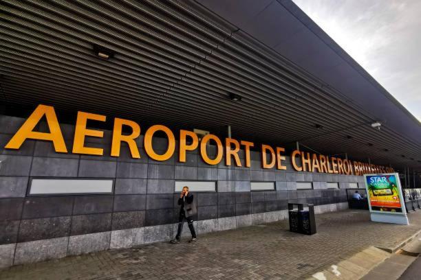 Station 64 A3 Bruxelles-Charleroi-Airport Lejlighed Eksteriør billede